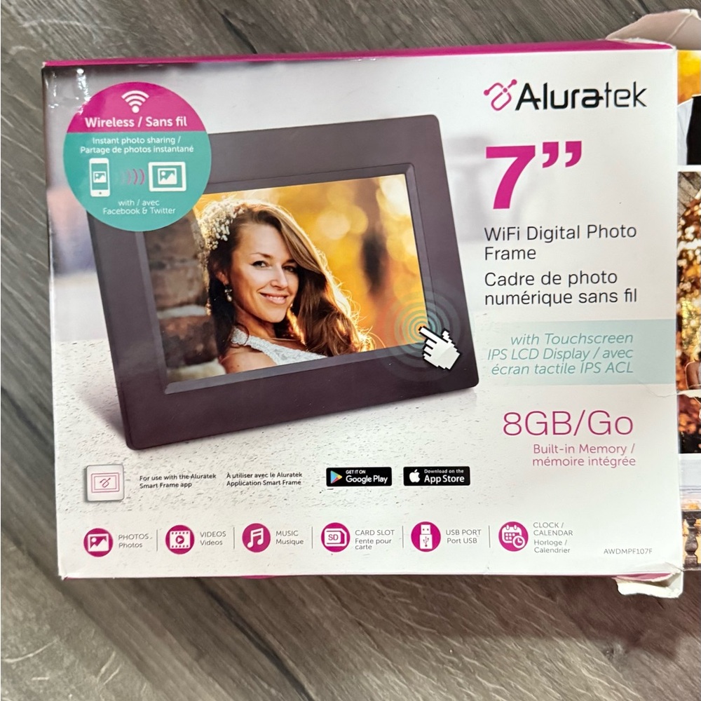 Aluratek 7" WiFi Digital Photo Frame